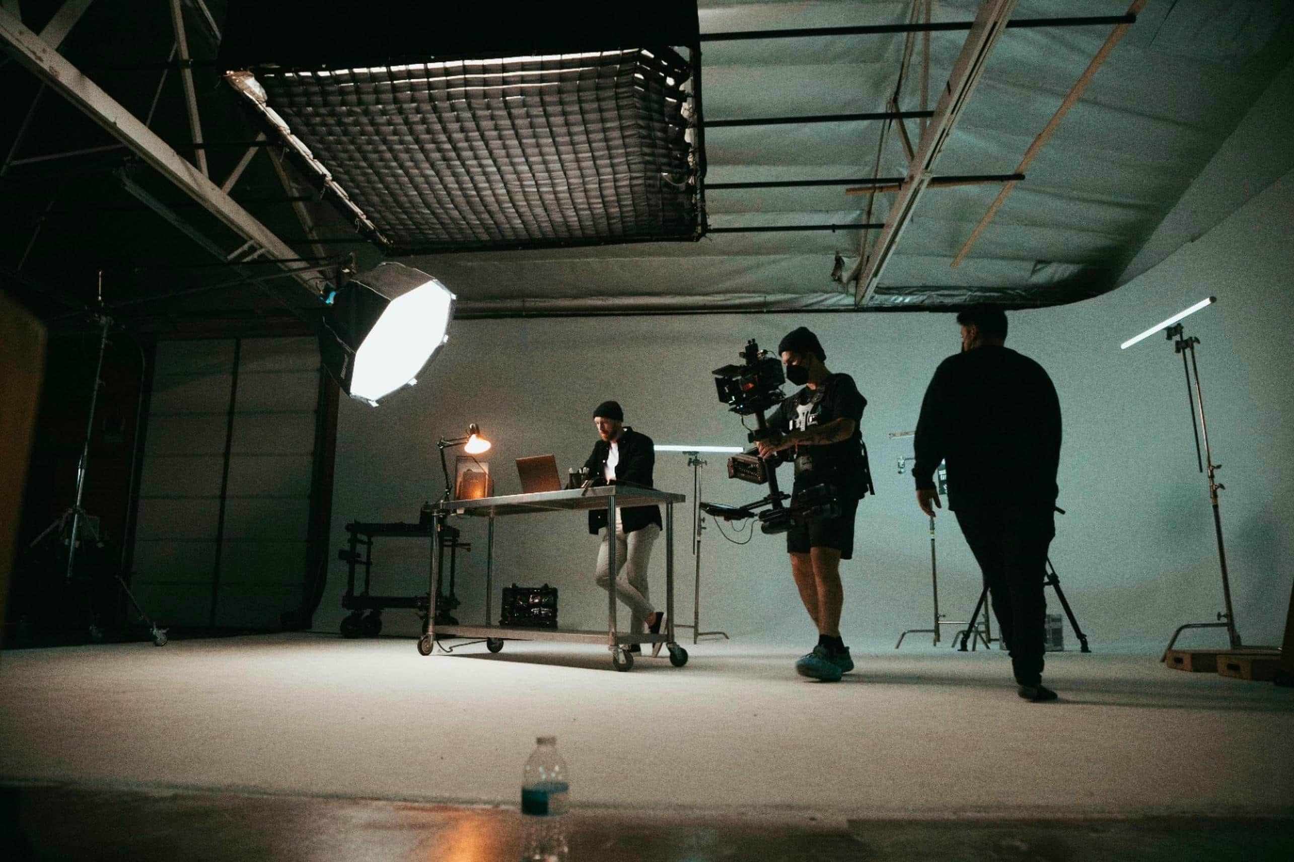 Studio light setup for fashion photography with professional lighting equipment